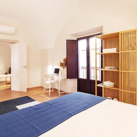 Apartamentos Plaza Mayor 35 กาเซเรส ภายนอก รูปภาพ