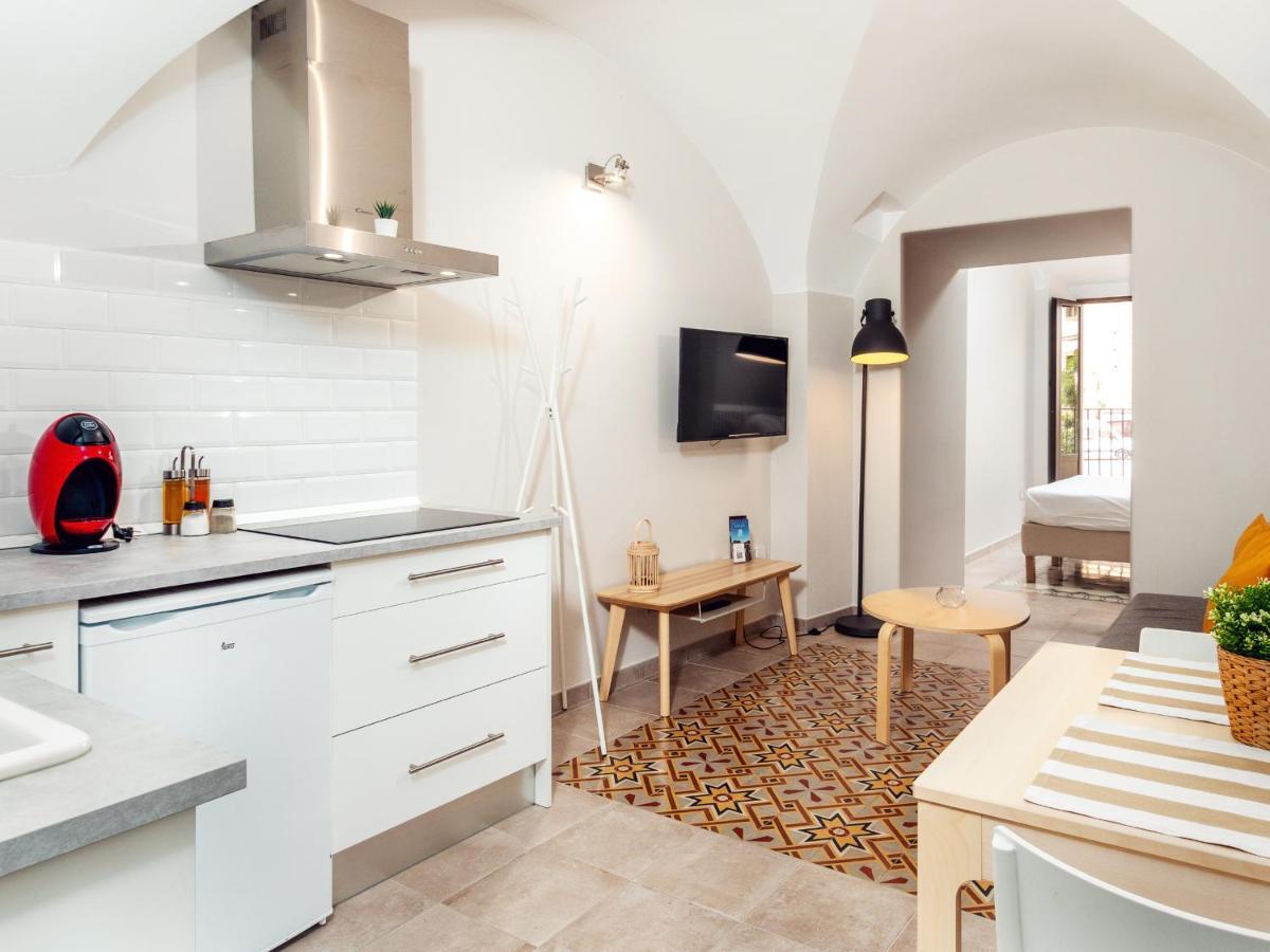 Apartamentos Plaza Mayor 35 กาเซเรส ภายนอก รูปภาพ