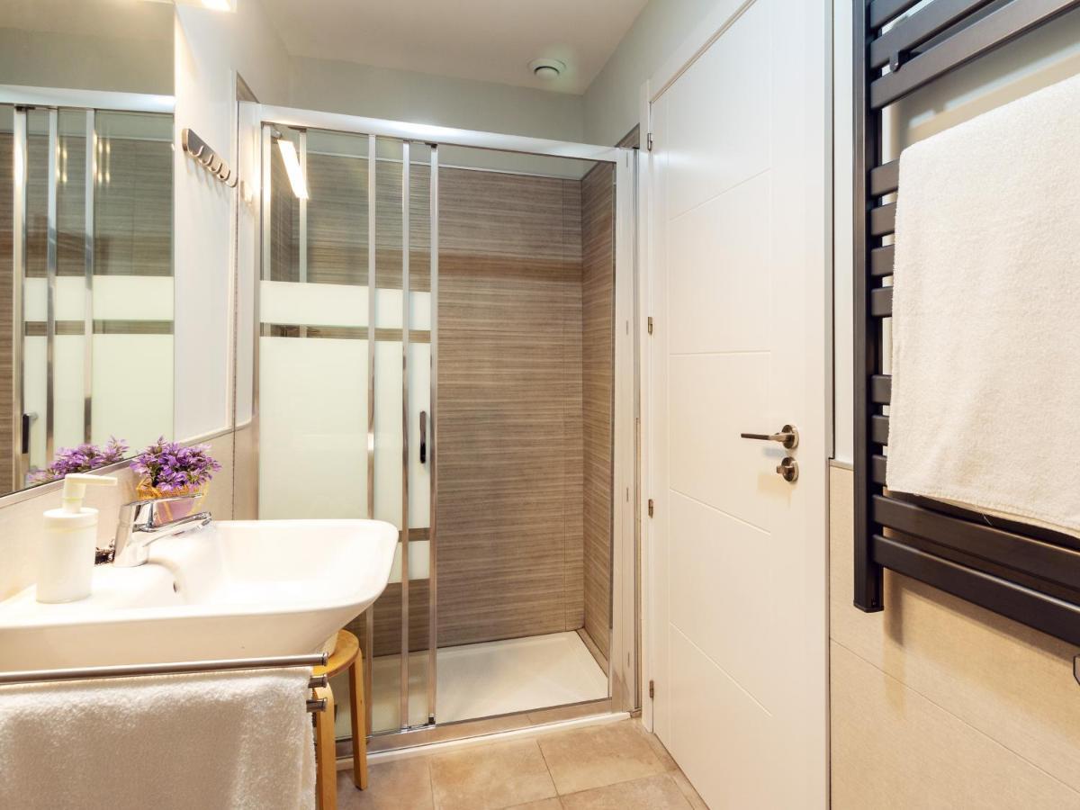 Apartamentos Plaza Mayor 35 กาเซเรส ภายนอก รูปภาพ