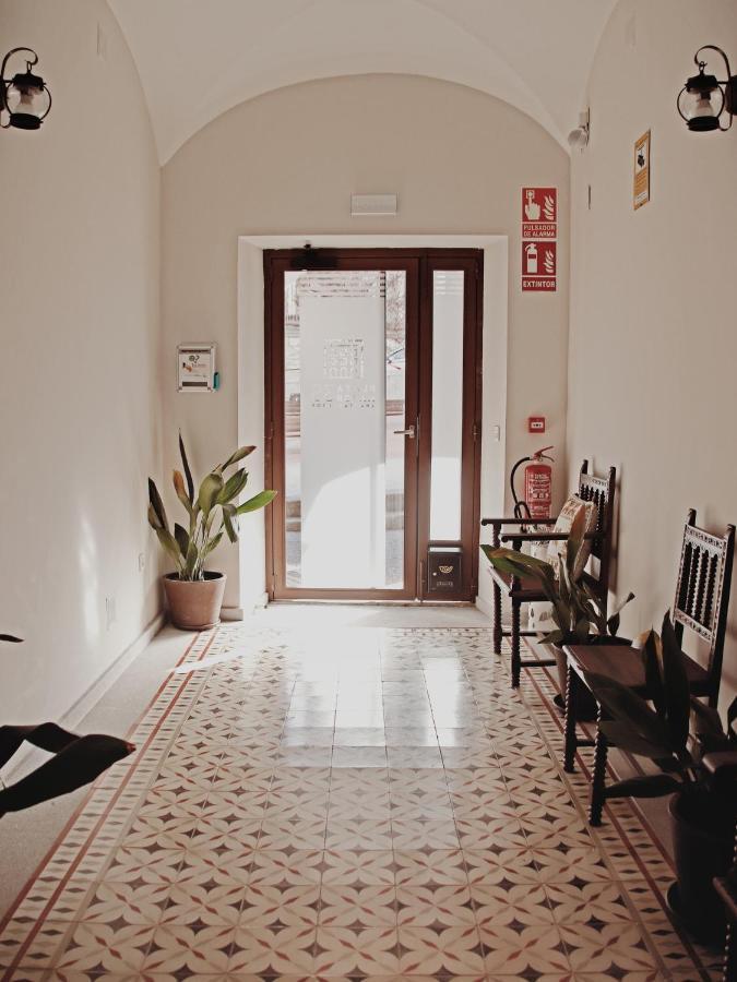 Apartamentos Plaza Mayor 35 กาเซเรส ภายนอก รูปภาพ