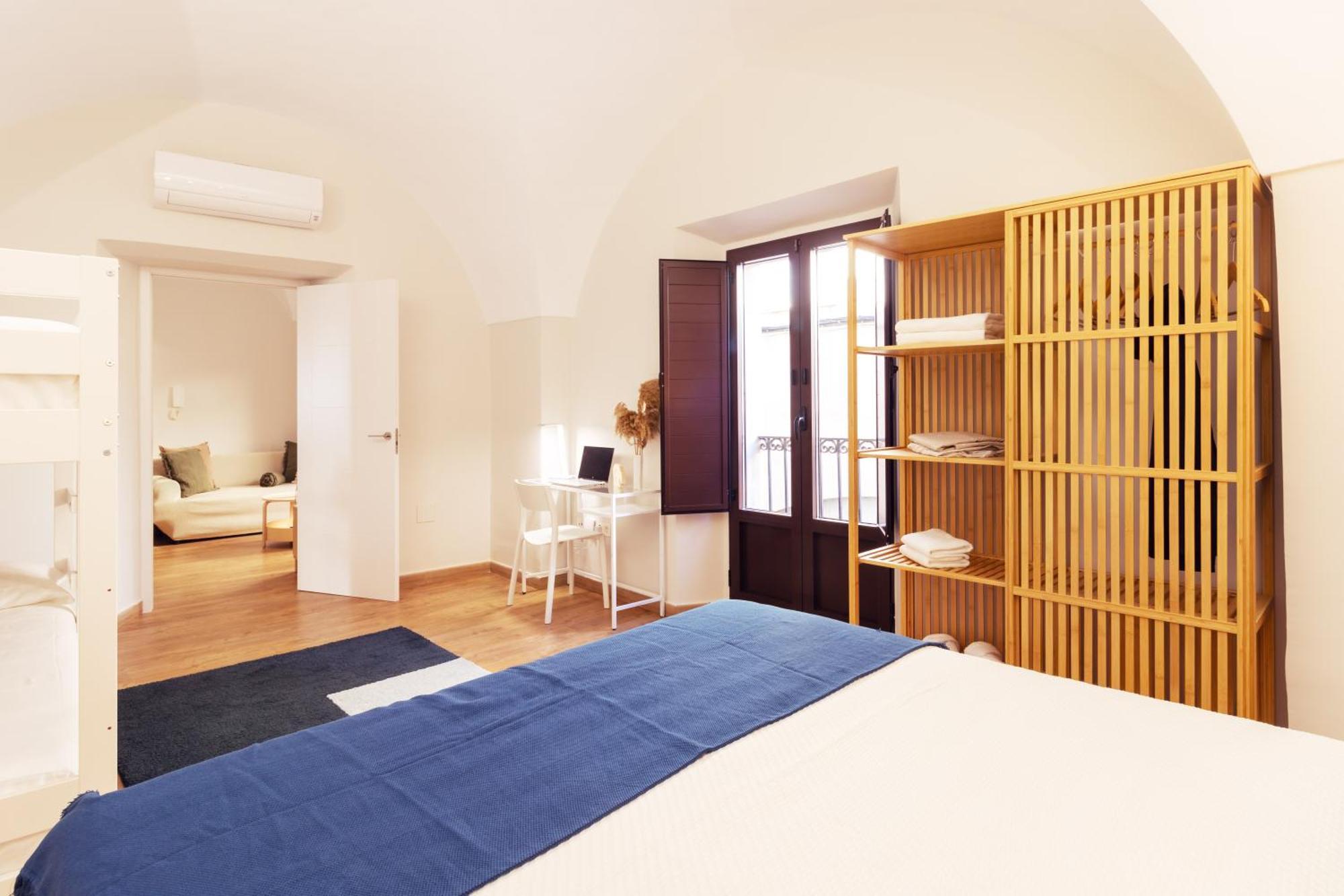 Apartamentos Plaza Mayor 35 กาเซเรส ภายนอก รูปภาพ